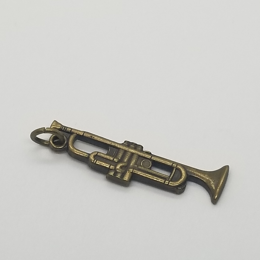 Gilbert Elowitz trumpet pendant